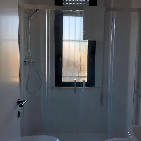 Vinsea Μπελάρια-Ιτζέα Μαρίνα