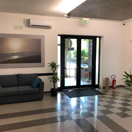 Vinsea Hotel 2*