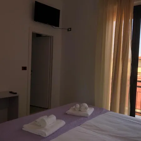 Vinsea Μπελάρια-Ιτζέα Μαρίνα