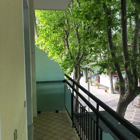 Vinsea 2* Μπελάρια-Ιτζέα Μαρίνα