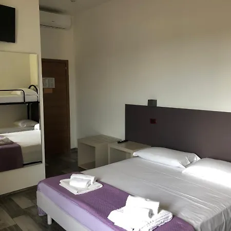 Ξενοδοχείο Vinsea 2*