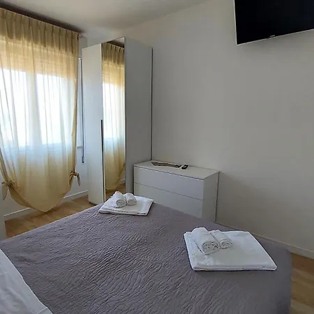 Vinsea 2* Μπελάρια-Ιτζέα Μαρίνα