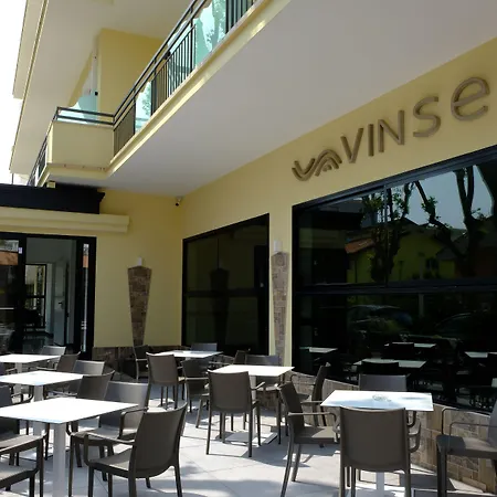 Vinsea Μπελάρια-Ιτζέα Μαρίνα