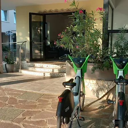 Vinsea Hotell 2*